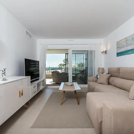 Bennecke Utopia Apartment